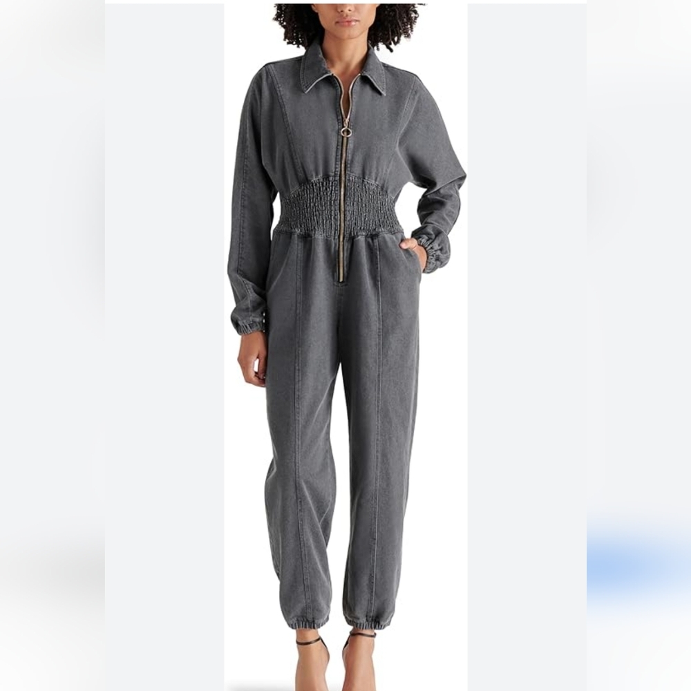 Steve Madden Gray Jumpsuit with Relaxed Fit and Pointed Collar